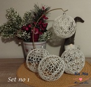 Zestaw 4 bombek choinkowych ręcznie robionych na szydełku