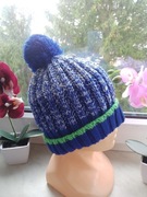 Czapka damska z pomponem 