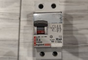 Wyłącznik Różnicowoprądowy P 302 25A 100 MA AC