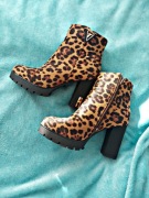 Botki na obcasie 39 NOWE 