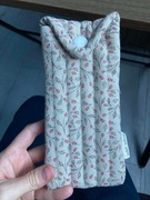 Piękny piórnik / etui w stylu eko z motywem roślinnym