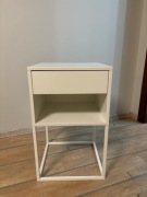 biały stolik nocny Ikea 