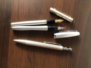 Zestaw piór Waterman i Parker + elegancki długopis