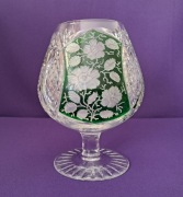 Duży kryształowy kielich,puchar Bohemia zielony overlay ,ręczny grawer 