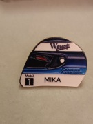 Rewelacyjna nowa unikatowa przypinka igłowa kask F1 Mika Pauli Häkkinen .