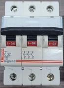 LEGRAND WYŁĄCZNIK NADPRĄDOWY 3P C32A S303 605653