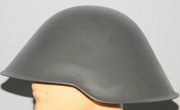 Hełm stalowy NRD wz.76 ostatnia wersja