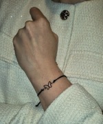 Bransoletka czarna, złoty motyl, regulowana, casual