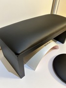 Podpórka poduszka pod dłoń do manicure | ekoskóra | miejsce na lampę UV