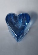 Szklane niebieskie serce Fire & Light vintage