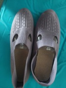 Nowe buty letnie r42,wkładka 26,6cm,przewiewne,miękkie,płaskie,jasny fiolet