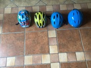 Sprzedam kaski na rower i niebieskie na narty