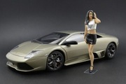Paula Posing Girl Figurka 1:18 Almost Real Maybach