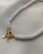 Naszyjnik z zapięciem typu toggle