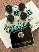 Electro Harmonix Nano Pulsar Stereo Tremolo