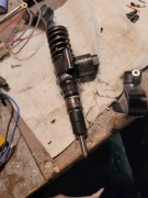 03G 130 073 G+ pompowtryskiwacz nowy rozpylacz audi VW Skoda 2.0 TDI 