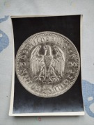 Zdjęcie monety 5 Marek Deutschesreich z 1936 w dużym powiększeniu 