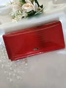 Damski duży portfel- Czerwień lakierowana - Naturalna skóra 