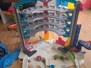 HOT WHEELS - Garaż oraz Pętla + Przyspieszacz GRATIS. Stan bardzo dobry.