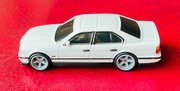 Hot Wheels Premium 2022 - 1991 BMW E34 M5 - Stan Idealny