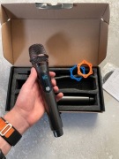 2x Mikrofon Bezprzewodowy do Karaoke Zestaw Nadajnik Akumulatory Nowy