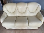 Skórzana kanapa i dwa fotele