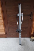 Aluminiowy, uniwersalny uchwyt na rower. 