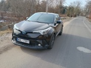 Sprzedam toyotę C-HR 
