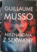 Guillaume Musso Nieznajoma z Sekwany 