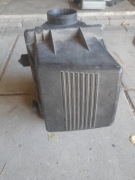 BMW E30 obudowa filtra powietrza 318 316 M40