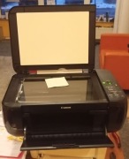 sprzedam drukarkę CANON ze skanerem odbiór tylko osobisty 