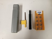 Nóż tokarski R trzonek 12x12 +  5 wymiennych płytek