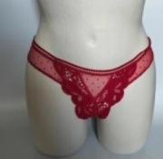 Czerwone stringi Intimissimi S 
