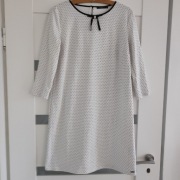 Mohito sukienka w kropki typu pudełko L klasyczna prosta 