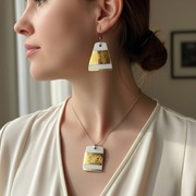 biżuteria z porcelany ze złotem - upcycling, rękodzieło, unikat na prezent