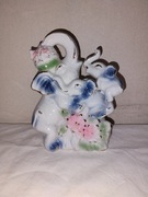 Porcelanowa figurka przedstawiająca słonie