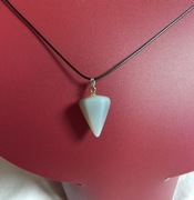 Ochronny szary agat, antystresowy kamień, wisiorek uniseks - wahadełko