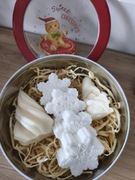 Świąteczny box prezentowy ze świec i mydeł glicerynowych kolekcjonerskich