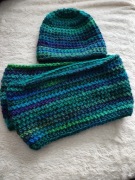 Czapka i komin robiona na szydełku 