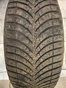 Opona GoodYear Vector 4 Season