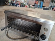 Opiekacz do zapiekanek