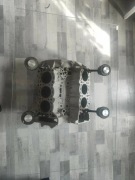 Stolik z bloku silnika