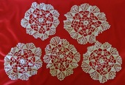 Pięć szydełkowych serwetek handmade vintage