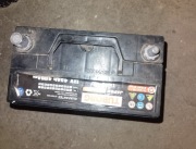 Akumulator samochodowy 