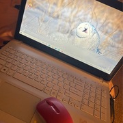 Laptop vaio z naklejkami