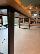 Stół z dębowych desek 