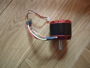 Silnik 6354 outrunner 3-13S 270KV 10mm 2300W