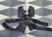 Dwie pary rękawiczek do ćwiczeń na siłowni - rozmiar L i M