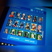 Konto fortnite RŚ dużo v-dolcy skiny ponad 75 