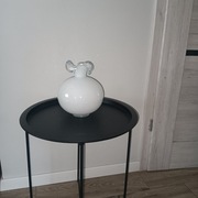 Szklany Wazon Mlecznobiały – Elegancka Dekoracja do Domu, Biura, Prezent